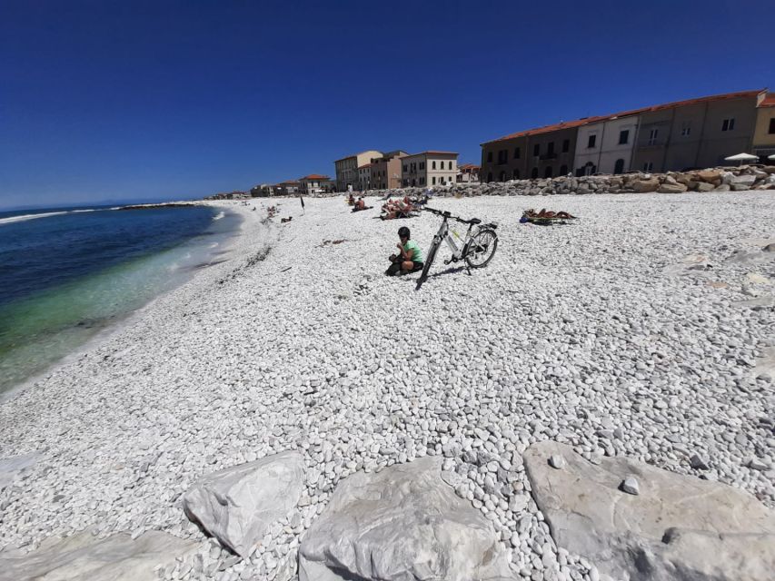 Pisa: Self-Guided tour to the sea by E-Bike - Starting near Piazza della Stazione