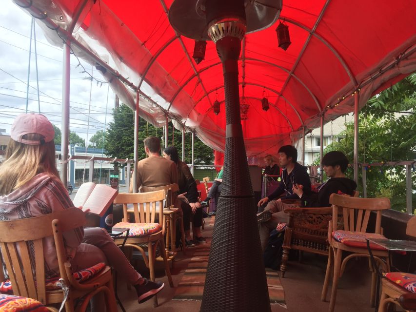 Portland: Food Carts of the Eastside Bike Tour - What the guide adds to the day