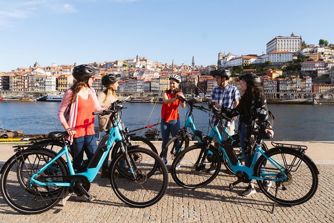 Porto: 3-Hour Old Town & Riverside Bike Tour - Guided Experience - Key points at a glance