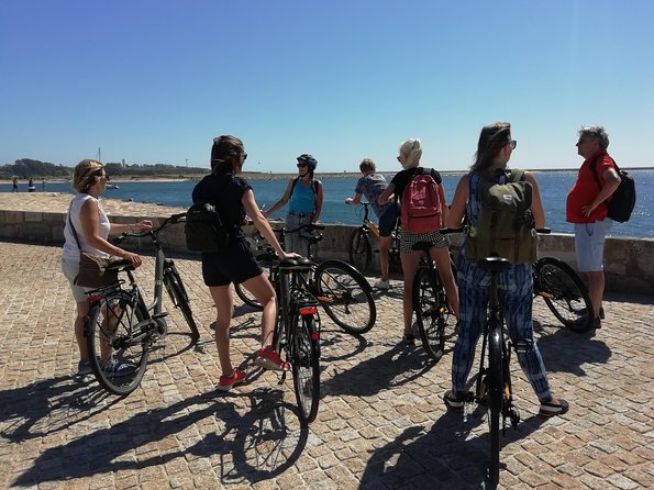 Porto: 3-Hour Old Town & Riverside Bike Tour - Guided Experience - Foz Velha and the ride toward the Atlantic