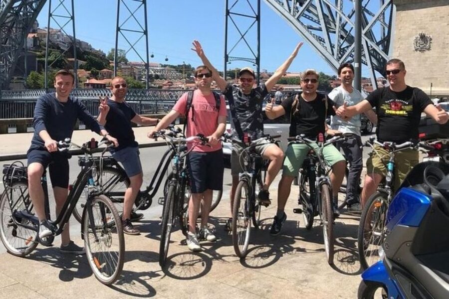 Porto: Bicycle Rental - What comes with the bicycle