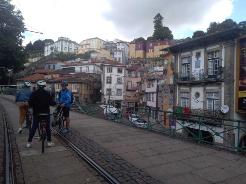 Porto: Riverside Panoramic E-Bike Tour - Arrábida Bridge: a high view over Porto