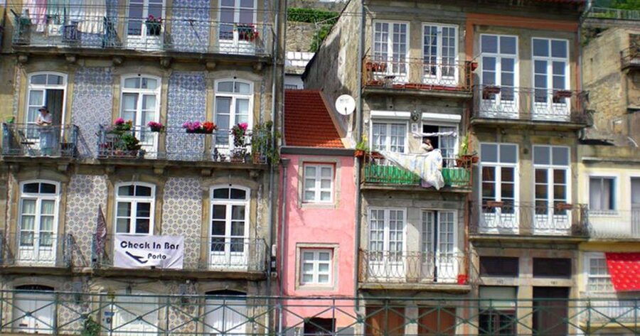 Porto Sunset Bike Tour - Following the river to Foz