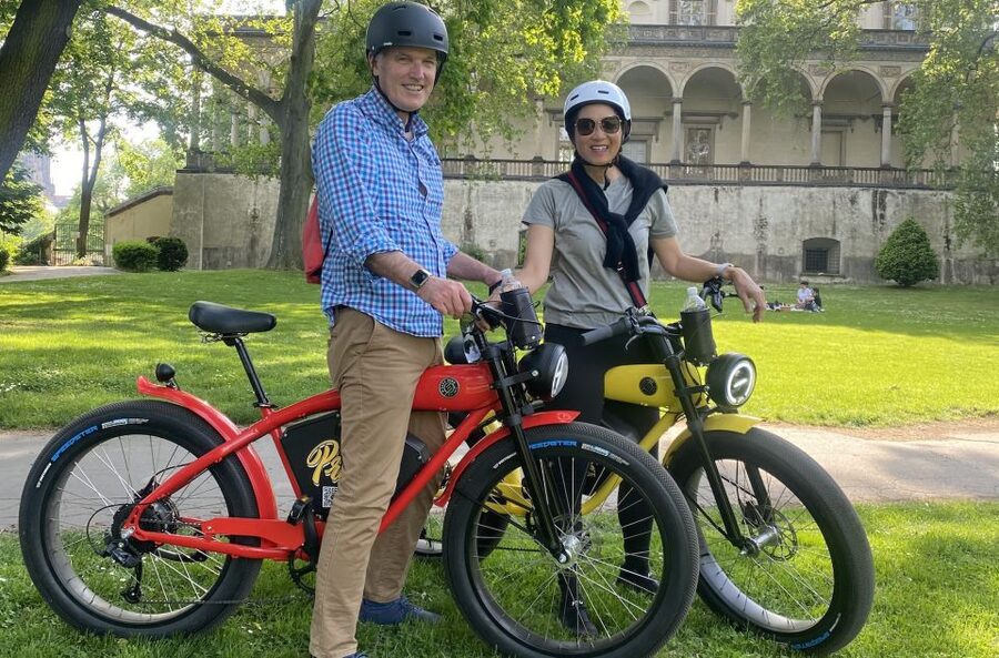 Prague: 10 Must-See Landmarks & Viewpoints on E-Bike Tour - Who should book this ride?