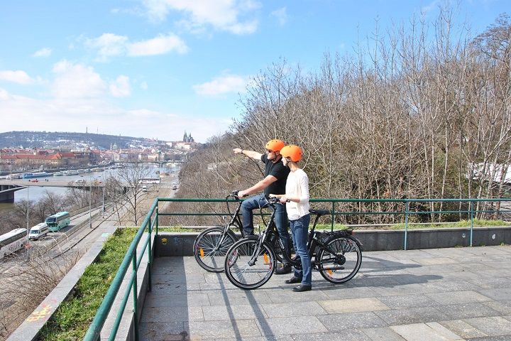 Prague 3-Hour Sightseeing Tour by Electric Bike - Old Town Square, the Astronomical Clock, and the Jewish Quarter