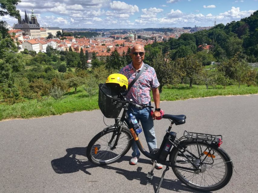 Prague 3-Hour Sightseeing Tour by Electric Bike - What the e-bike changes for your day