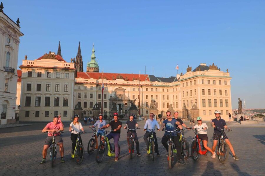 Prague: E-Bike/E-Scooter Viewpoint Tour - What the guides add to the ride
