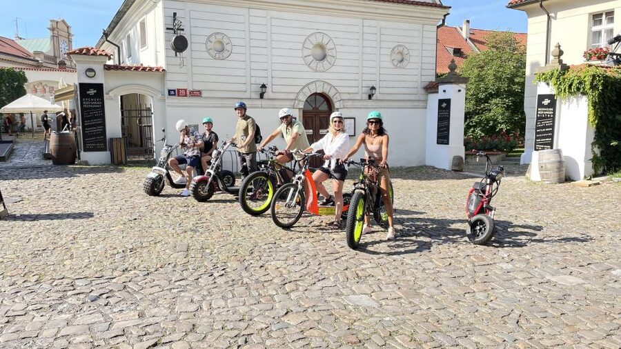 Prague: Highlights Tour on e-Scooter or eBike - Is $29 good value?