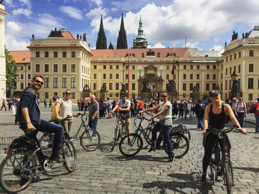 Prague: Stunning Viewpoints, Castle, City & Park Bike Tour - Petrin Park and the high views