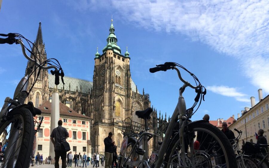 Prague: Stunning Viewpoints, Castle, City & Park E-Bike Tour - Why This Route Works Well in Prague