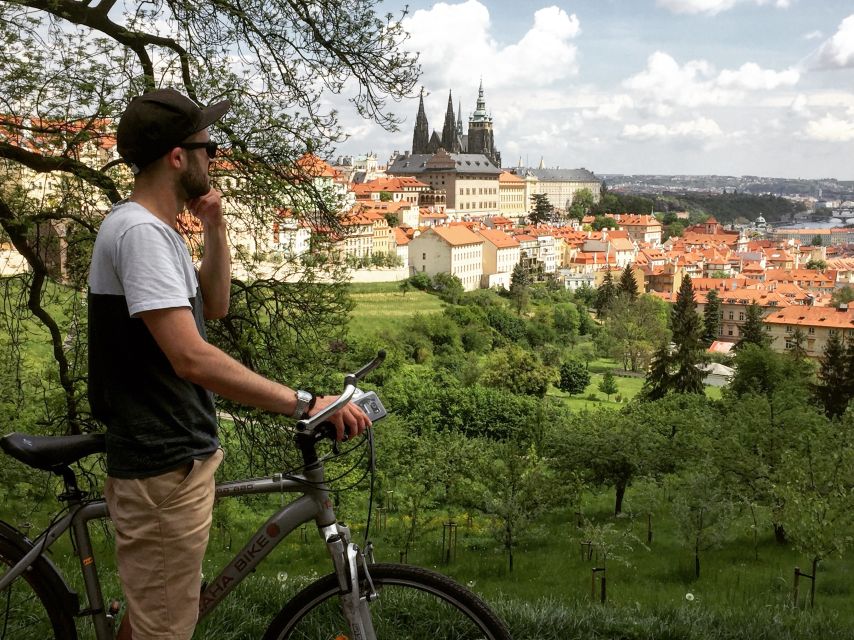 Prague: Stunning Viewpoints, Castle, City & Park E-Bike Tour - Small Details That Make the Day Easier