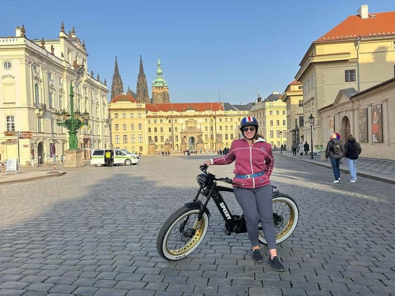 Prague Viewpoints & Historical Ebike Tour - Old Town Square and the return to Štěpánská 55