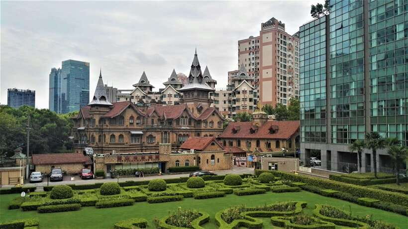 Private 3 hour bike tour with coffee break - Why a bike is a smart way to see Shanghai