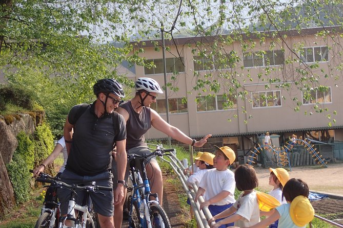 Private Afternoon Cycling Tour in Hida-Furukawa - Who Will Enjoy This Best?