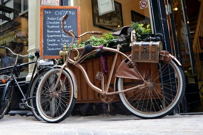 Private Amsterdam City Highlights Bike Tour (PRIVATE GUIDE) - Starting at Beursplein in central Amsterdam