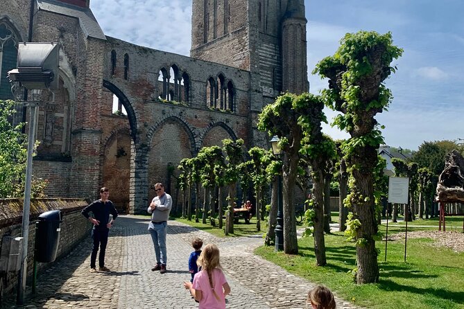 Private Bruges Countryside Cycling Tour to Damme with Guided Walk - Why cycling is the right way to see Bruges and Damme