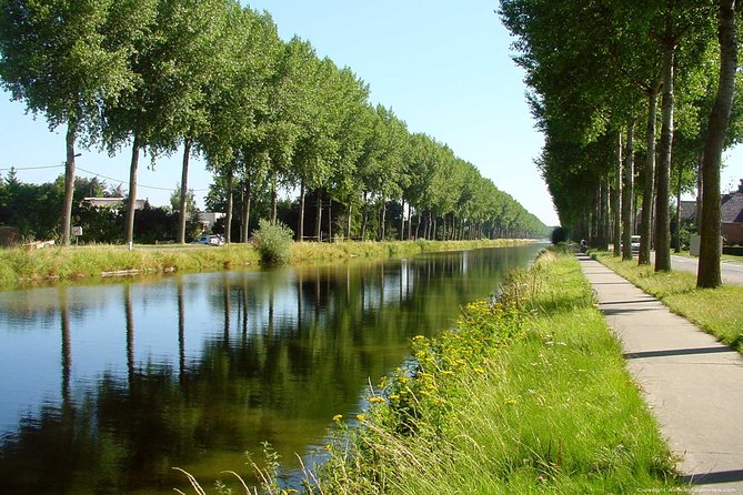 Private Bruges Countryside Cycling Tour to Damme with Guided Walk - Following the canal from Bruges to Damme