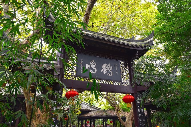 Private Chengdu Half Day Bike Tour - Song Xian Qiao antique market