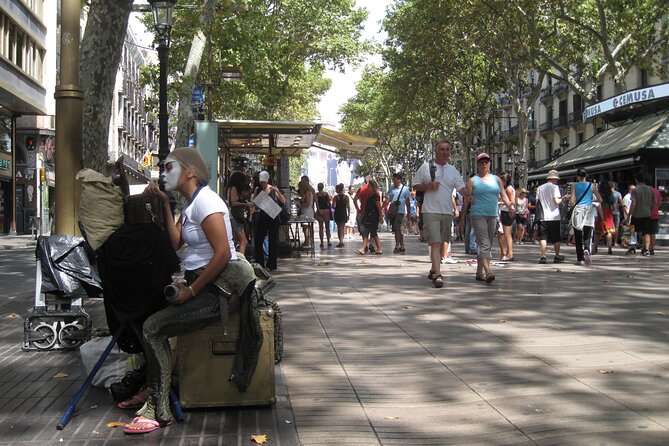 Private discovery bike tour of Barcelona - Reaching the Olympic Port and Mediterranean shore