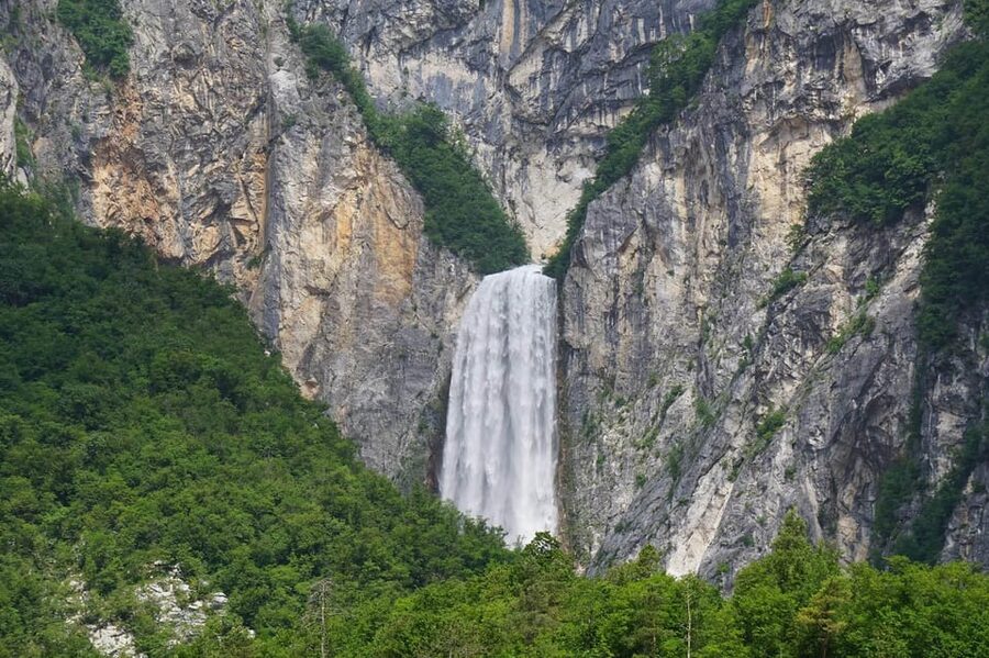 Private E-bike tour Soča valley: The ultimate explorer - Starting at Čezsoča 71 and riding through Bovec