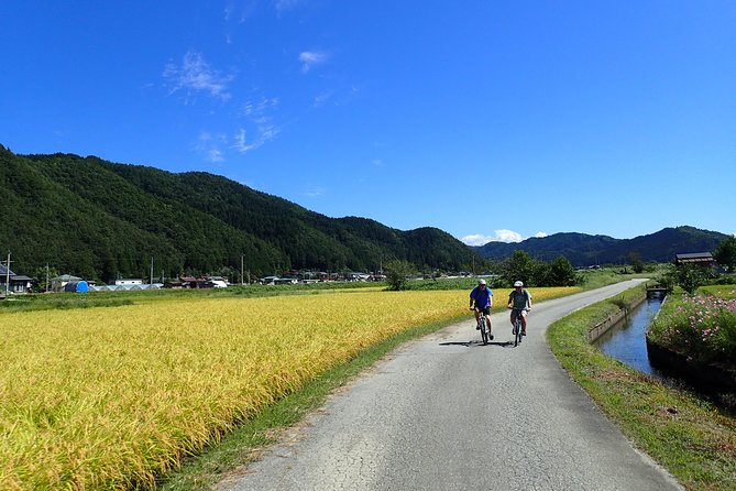 Private-group Morning Cycling Tour in Hida-Furukawa - Starting in the old town at 8:30 or 9:00