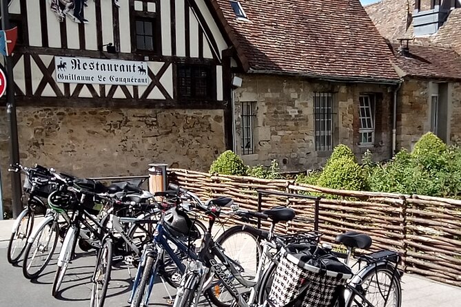 Private Guided Bike Tour of Cabourg and Dives in French - Starting in Cabourg, where resort history meets the sea