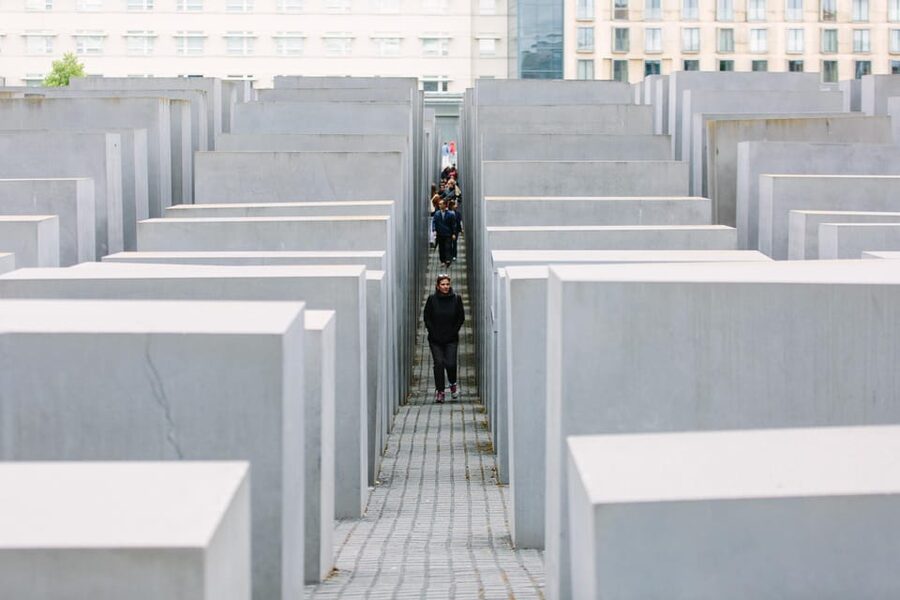Private Highlights of Berlin Bike Tour - A private guide changes the experience