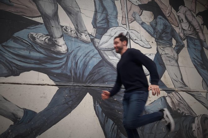 Private Off the Beaten Path: Hidden Urban Art Bike Tour - Design collectives and contemporary Buenos Aires
