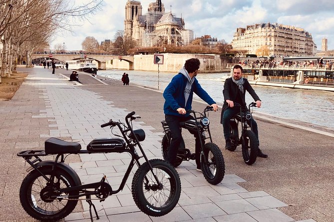 Private Paris electric bike ride with video - Why an electric bike works well in central Paris