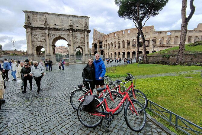 Private Rome Bike tour - Circling the Colosseum