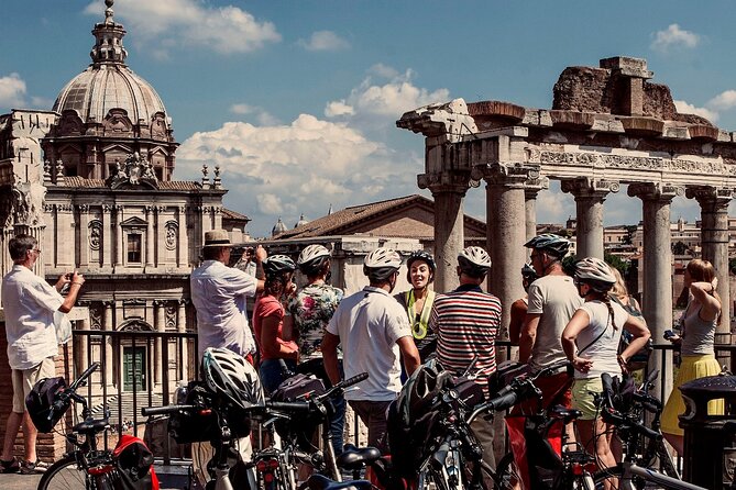 Private Rome City Bike Tour with quality Cannondale EBike - Piazza Navona and the Pantheon