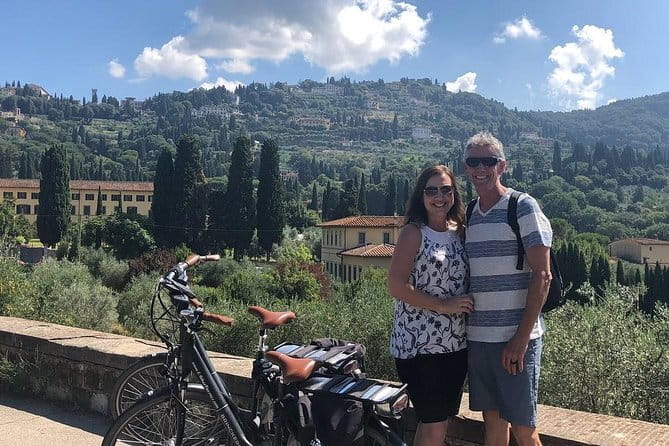 Private Self-Guided E-Bike Ride in Tuscany with Vineyard Visit - What this Florence e-bike ride really offers