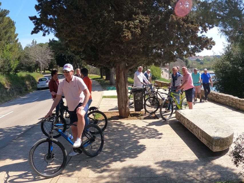 Pula: Bike Tour of Ancient Pula & Aquatic Adventures - What to wear and pack for the ride