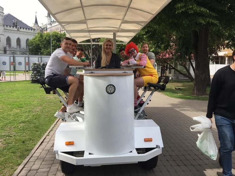 Riga: Beer or Cider Bike Tour - Choosing your drink and taking your seat
