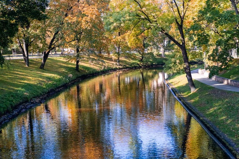 Riga Explorer Bike Tour - Riding through everyday Riga