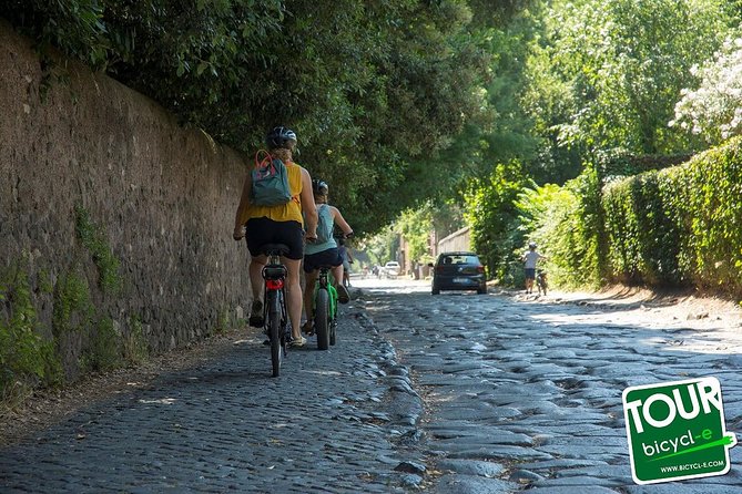 Rome: Appian Way E-bike Tour, Catacombs, Aqueducts & Transfer - Aqueduct Park and the wide-open Roman view