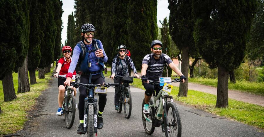 Rome: Appian Way Guided Tour on E-Bike with italian Aperitif - Caffarella Park and the Church of Domine Quo Vadis