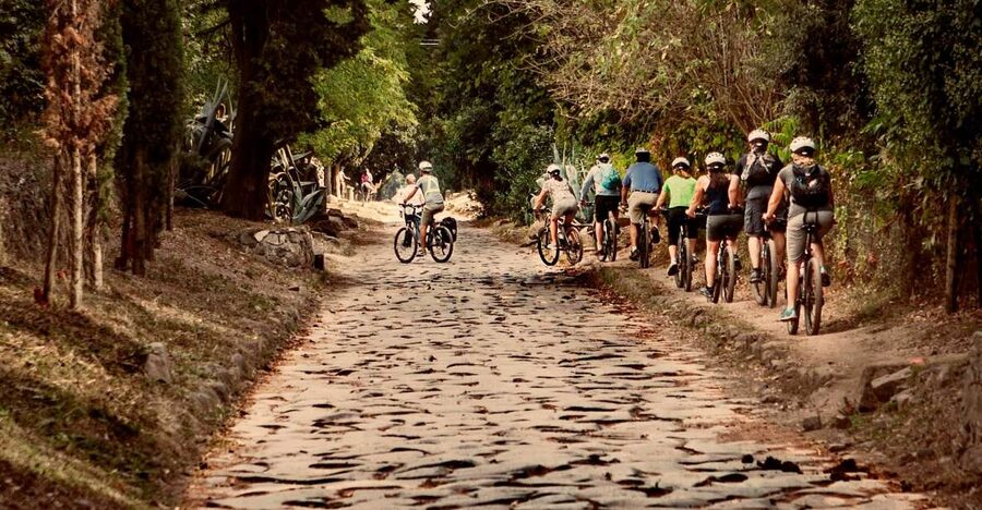 Rome: Appian Way & Roman Aqueducts Guided E-Bike Tour - Starting near the Colosseum on Via Labicana