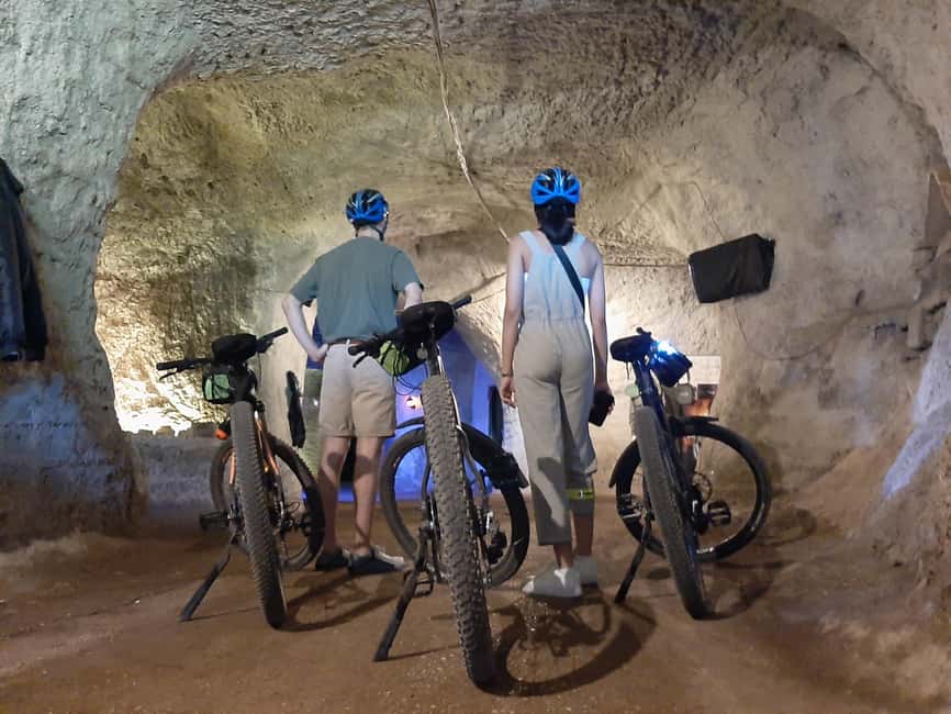 Rome: Appian Way Underground Catacombs Bike Tour with Lunch - Key points to know before booking