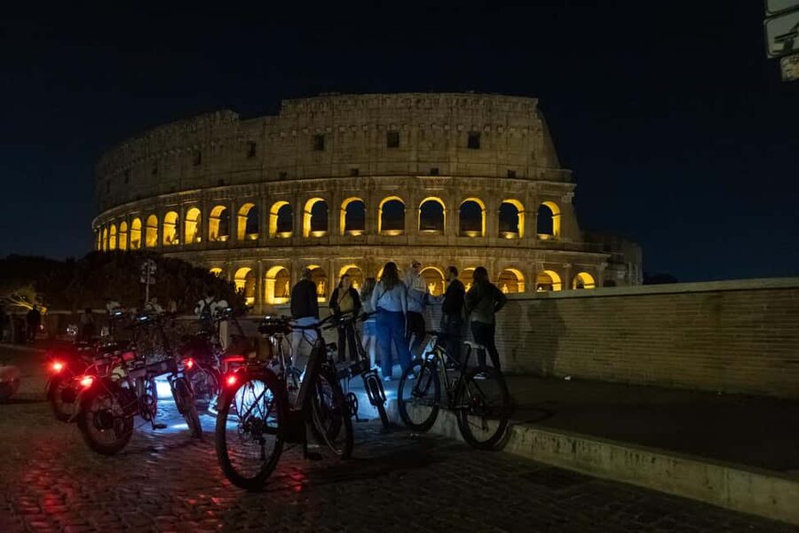 Rome by Night: E-bike Small Group Tour -Food & Wine (Option) - Why Rome works so well by e-bike at night