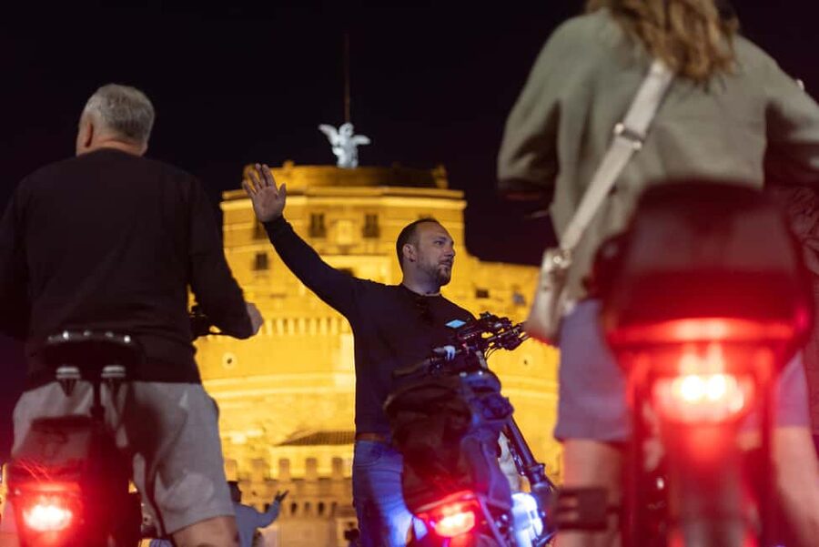 Rome by Night: E-bike Small Group Tour -Food & Wine (Option) - Campo de’ Fiori and the ride toward the Vatican