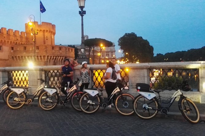 Rome by Night E-Bike Tour with Pizza Option - Why an evening e-bike works well in Rome