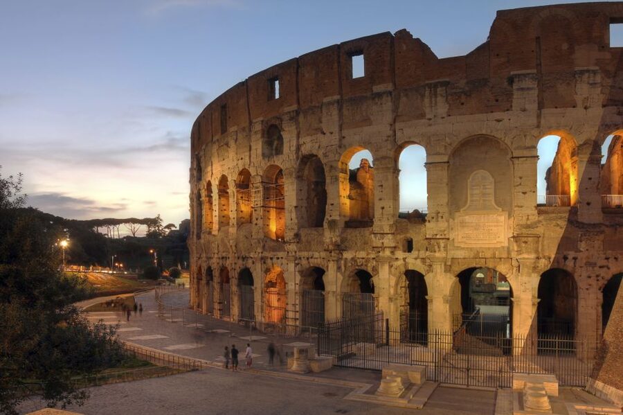 Rome By Night: Small Group E-Bike Tour - Trevi Fountain and the Nighttime Center