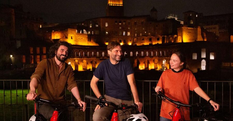 Rome: Cannondale E-Bike Evening Tour with Optional Dinner - Starting near the Colosseum on Via Labicana
