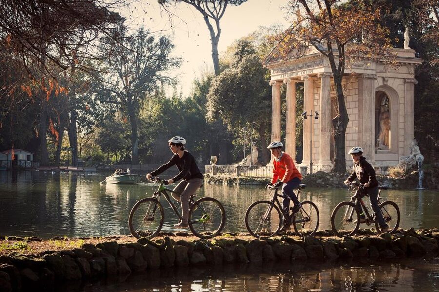 Rome: Cannondale E-Bike Tour of Top Landmarks & More - Guides, Group Size, and the Human Side of the Ride