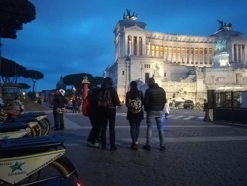 Rome: E-Bike Sunset Tour with Pizza Option - Starting beside the Colosseum