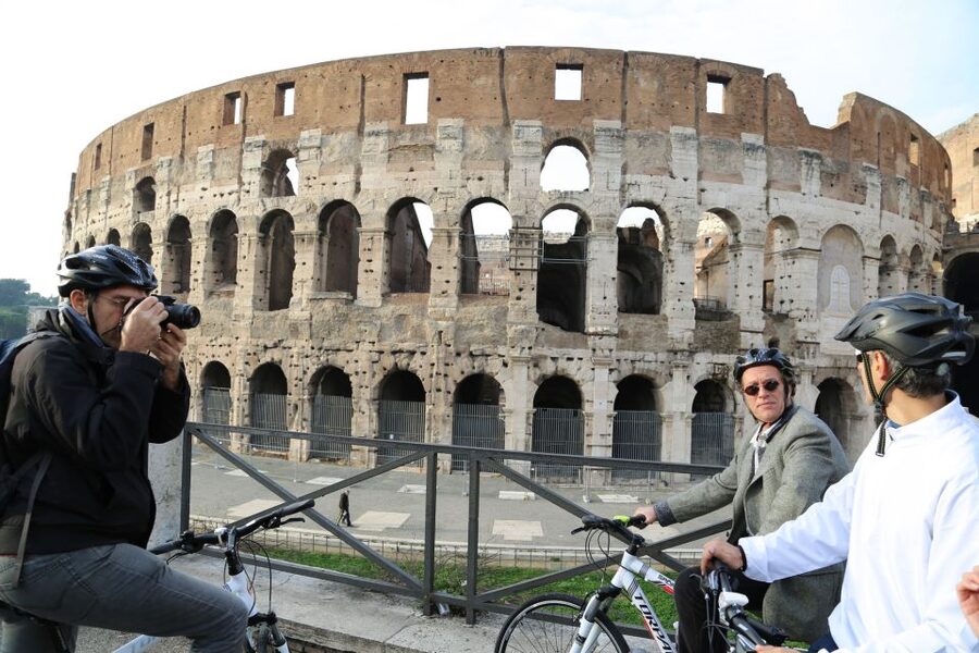 Rome E-Bike Tour – Small Group, Safe Route & Local Guide - Why an e-bike makes sense in Rome