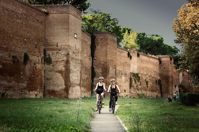 Rome EBike Tour: Appian Way, Catacombs & Roman Aqueducts - Why this e-bike tour shows Rome differently