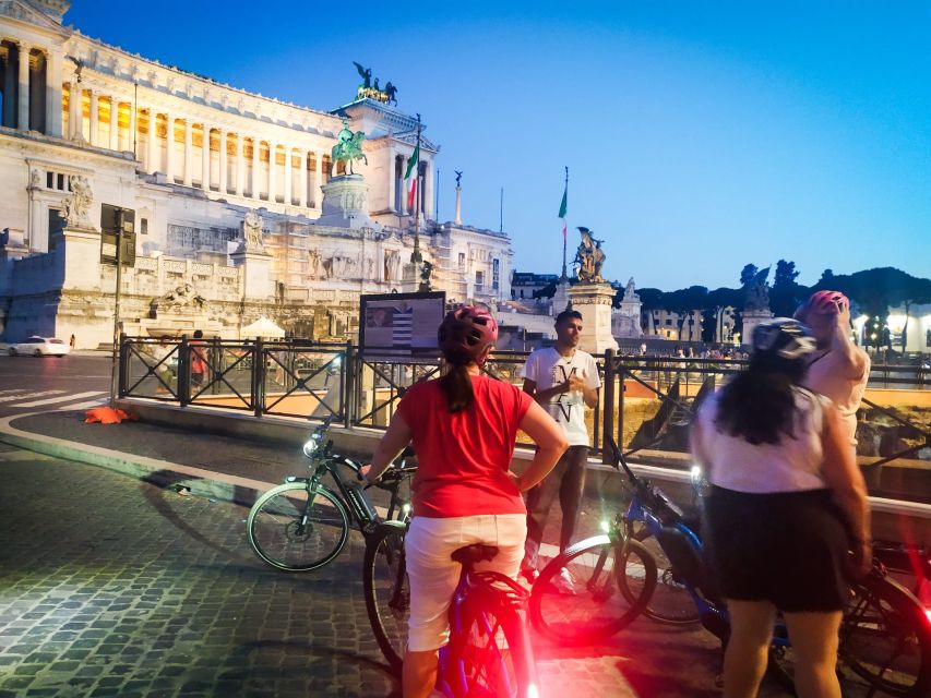 Rome :guided night e-bike tour with typical ice-cream - Starting At The Pyramid Of Cestius