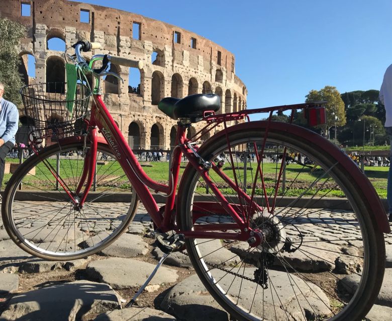 Rome: Monuments and Belvederes Bike Tour - Starting in Trastevere at Via di S. Calisto